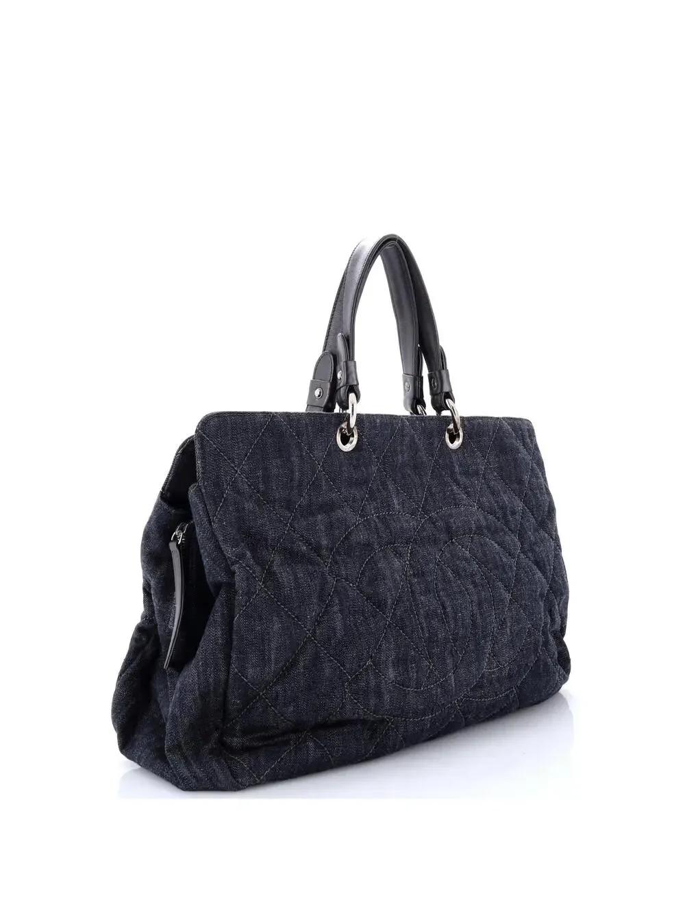 CHANEL elevate your